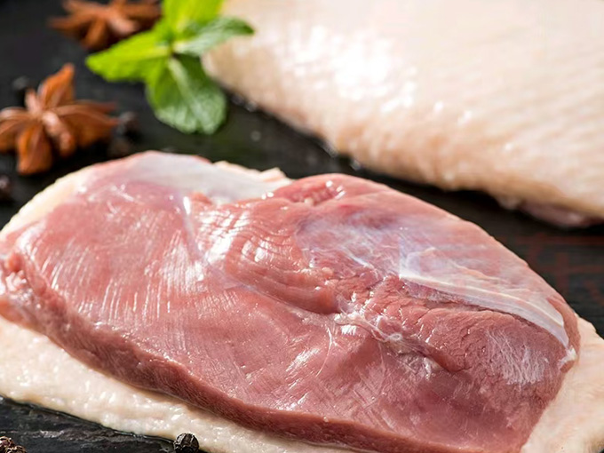 Duck Breast Skinless